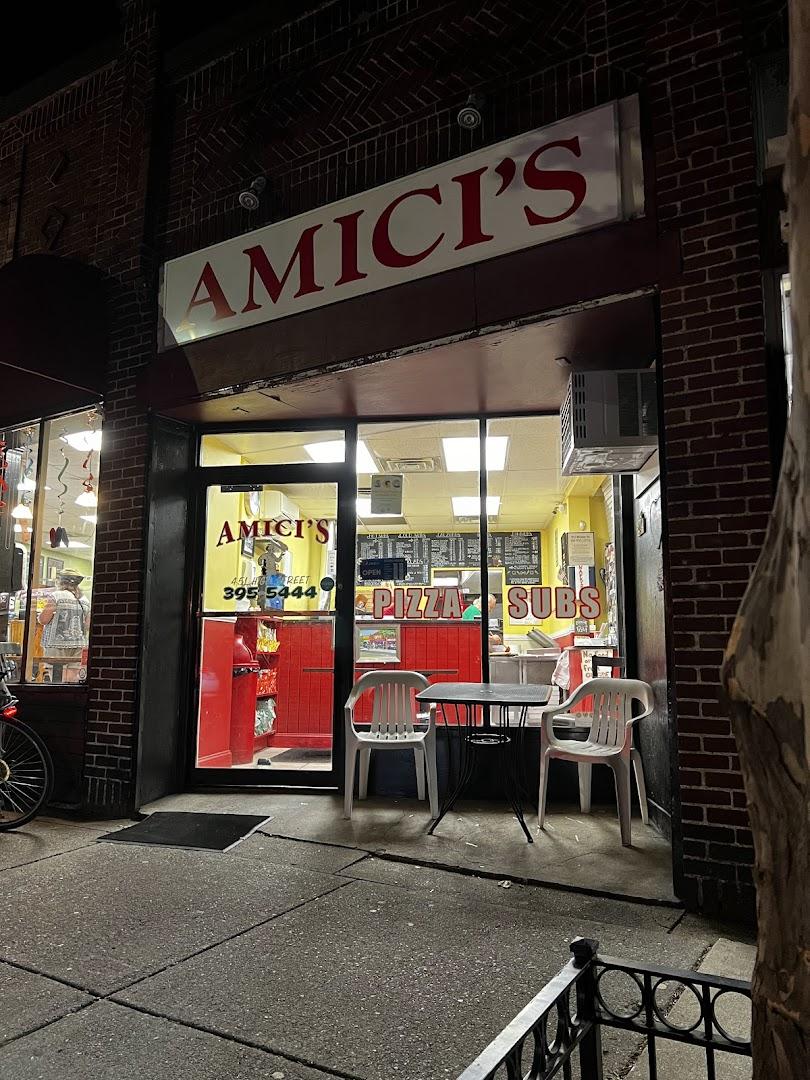 Amici's